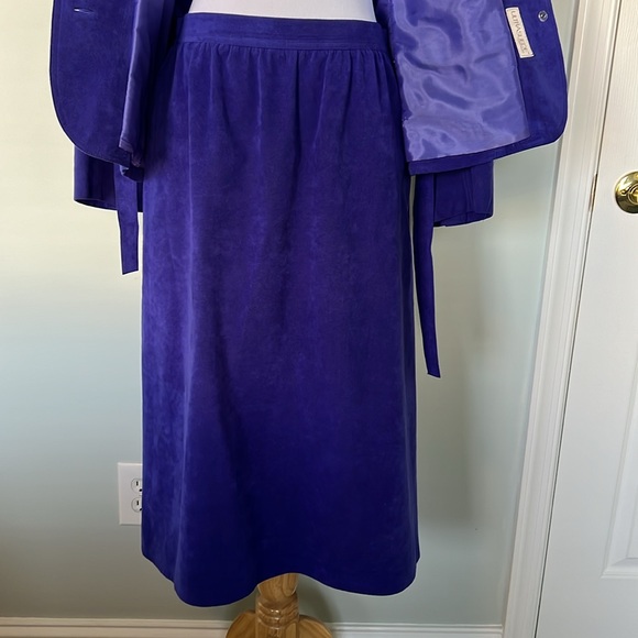 Vintage 80’s Charles Klein UltraSuede Suit - Picture 6 of 11